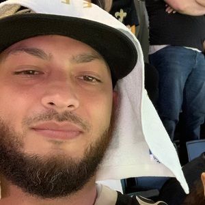 Meet your Posher, Cyril